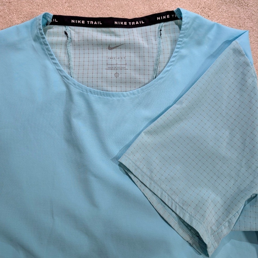 Nike Trail Dri-FIT Running Shirt Mens Medium Blue Ripstop Short Sleeve Tee